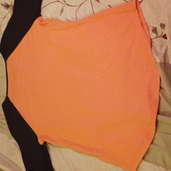 Girls Disney Hocus Pocus Shirt - Picture 5 of 5